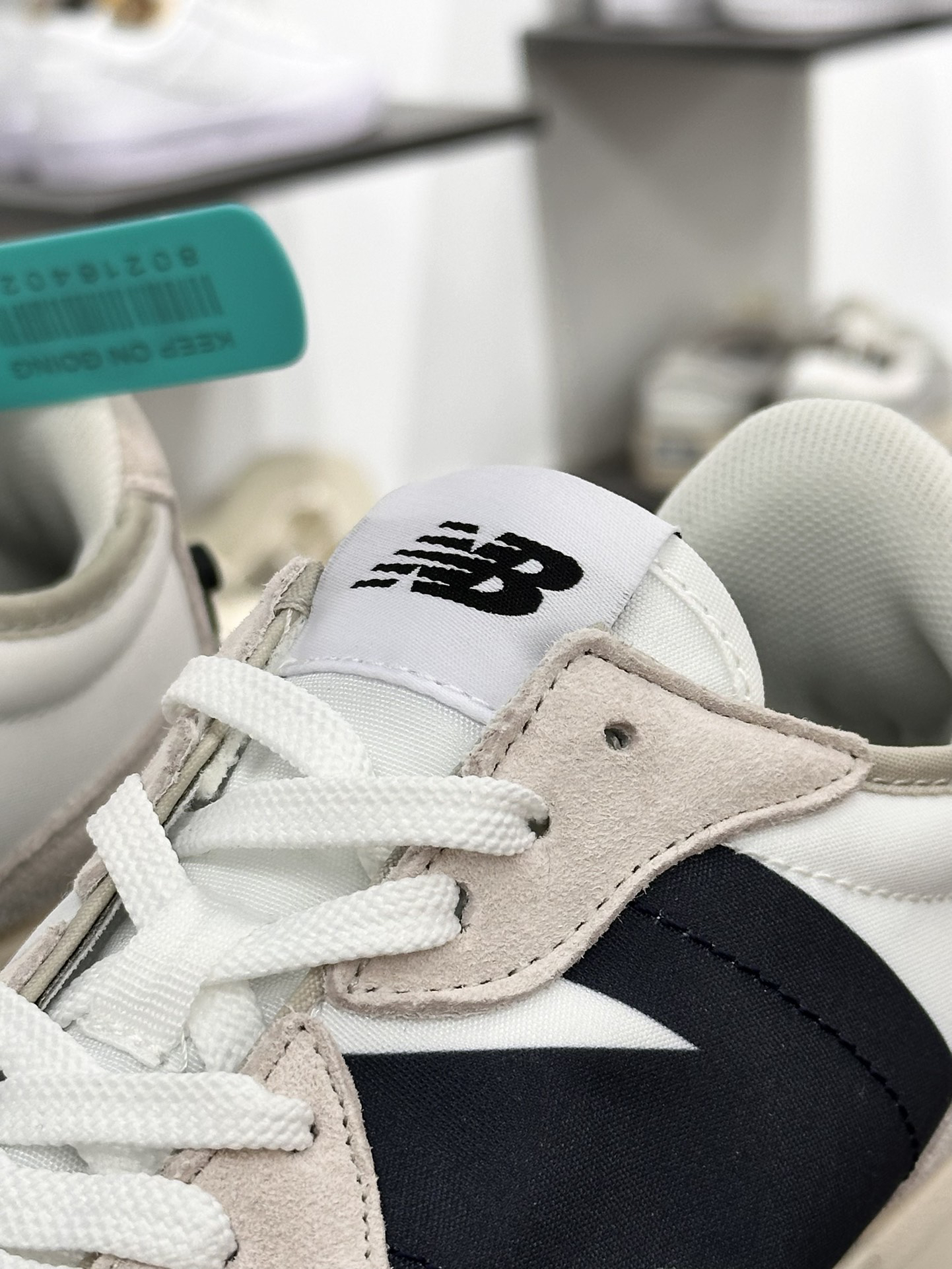 New Balance Sneakers-364