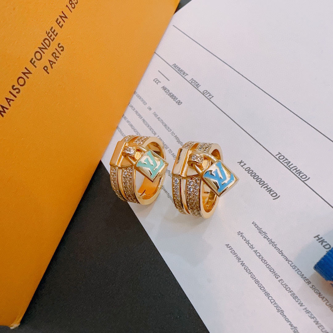 LV ring-83