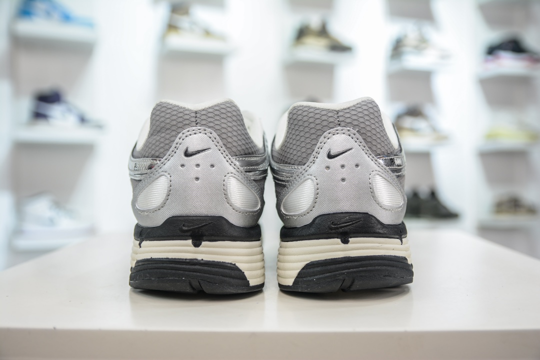 Nike Sneakers-341