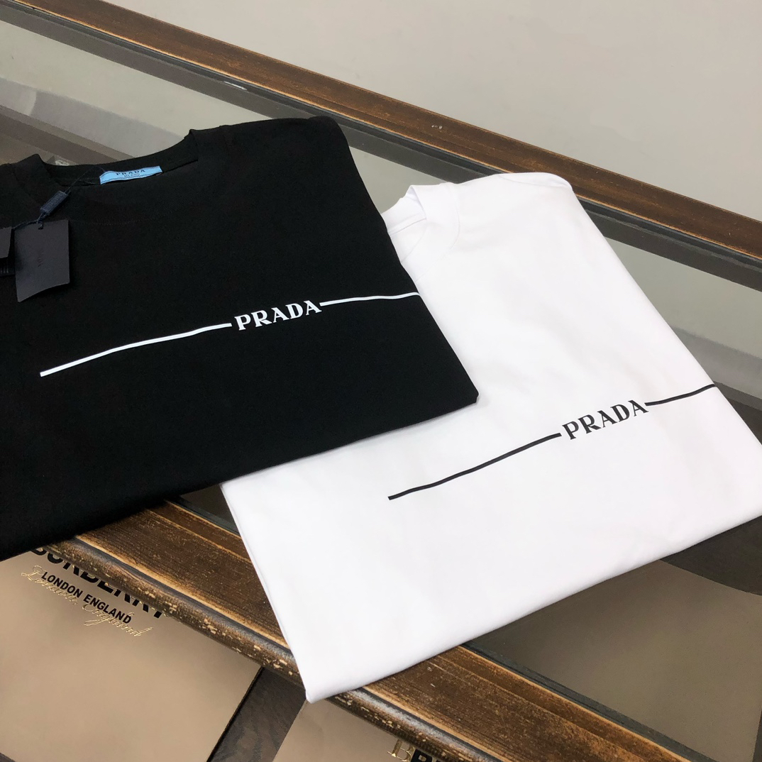 Prada clothing-272