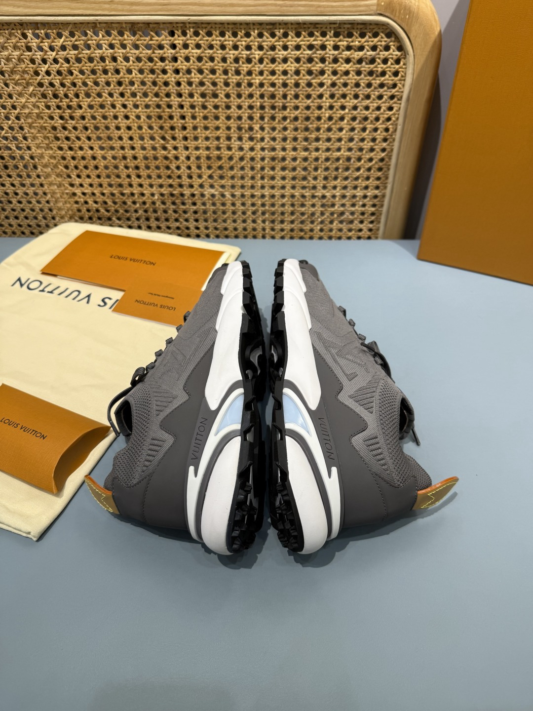 Lv Sneakers-177