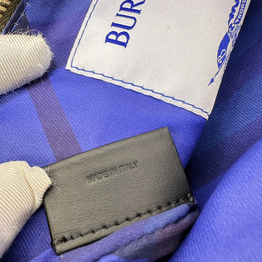Burberry bag-79