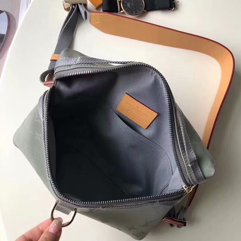 Cheapest Louis Vuitton M43889 Men Messenger PM Monogram Titanium Coated Canvas