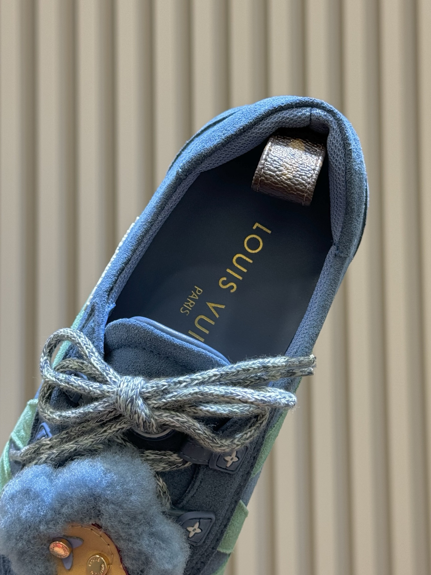 Lv Sneakers-233