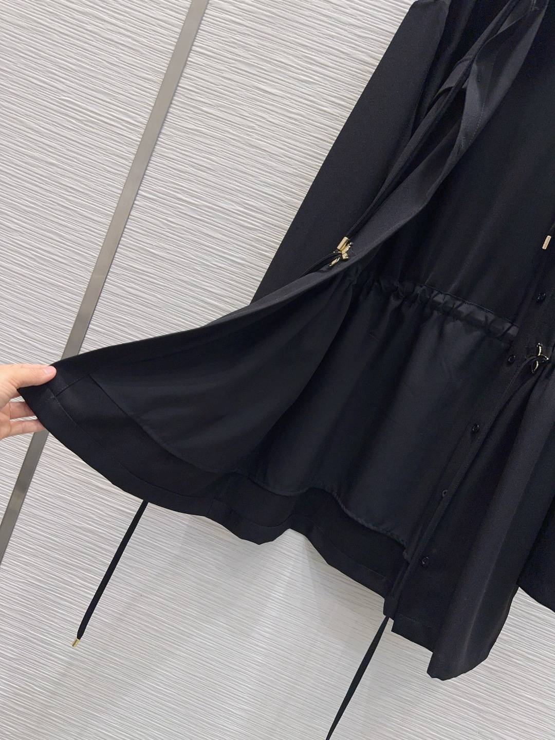 LV Clothing-351