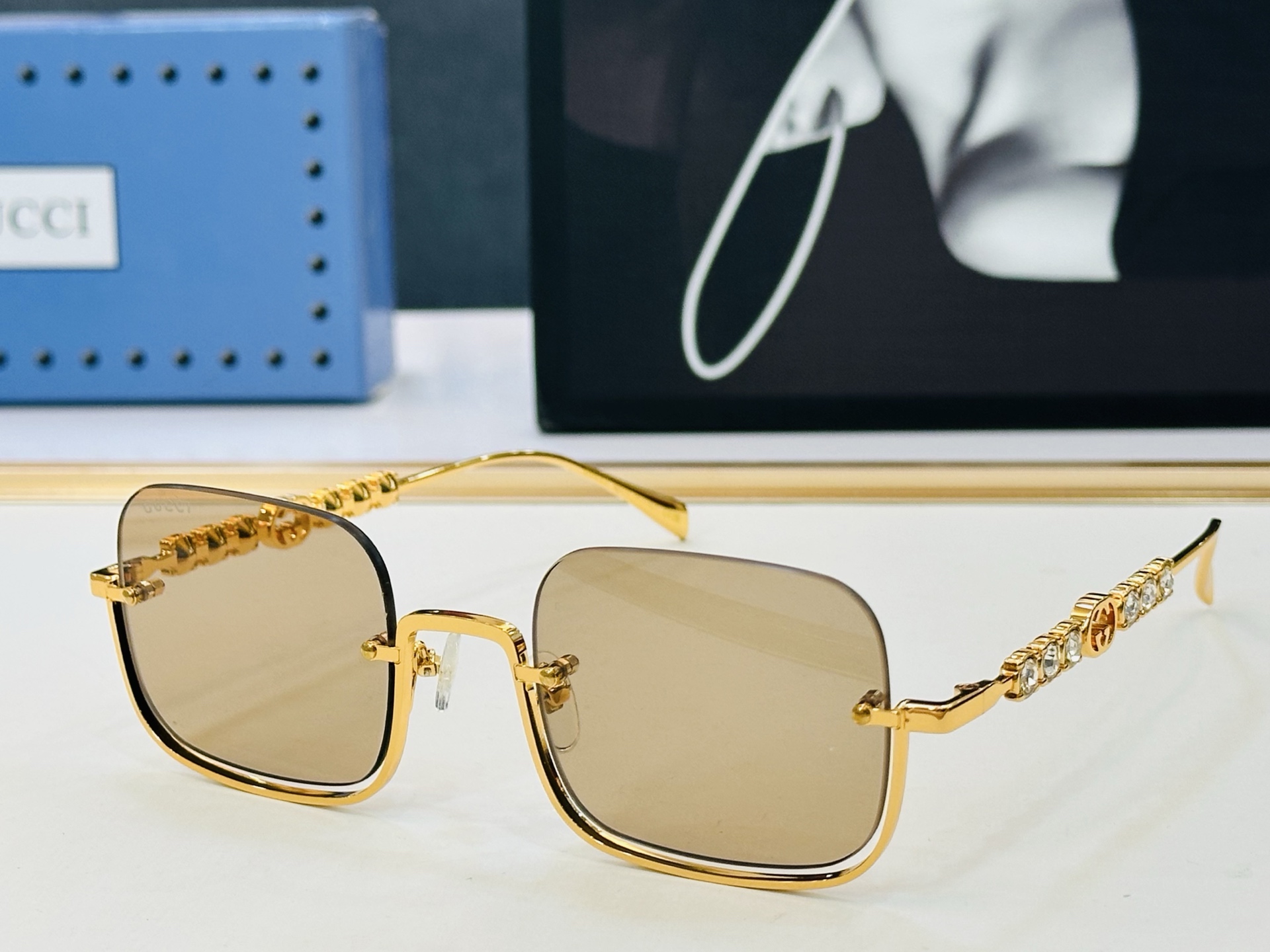 Gucci glasses-70