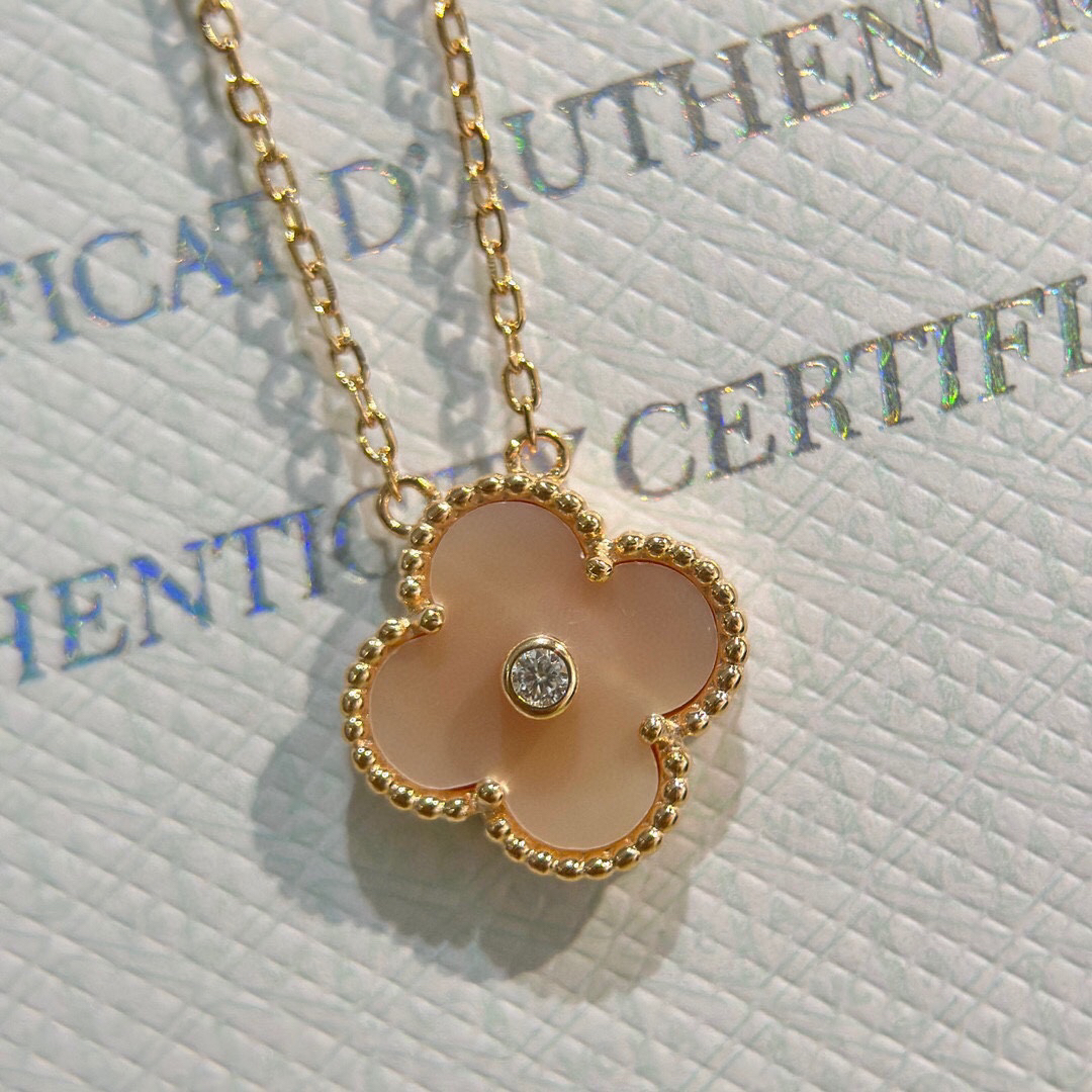 Van Cleef & Arpels necklace-40