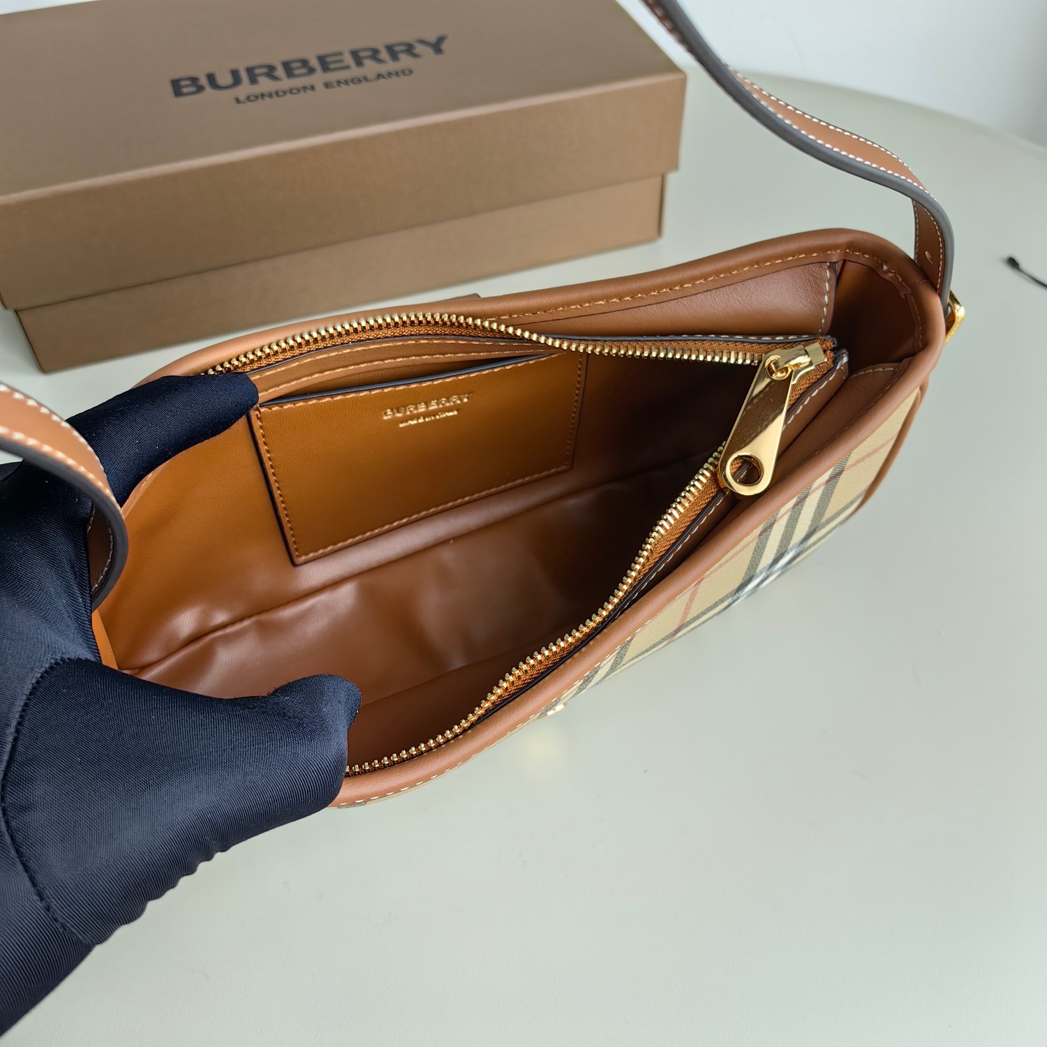 Burberry bag-39