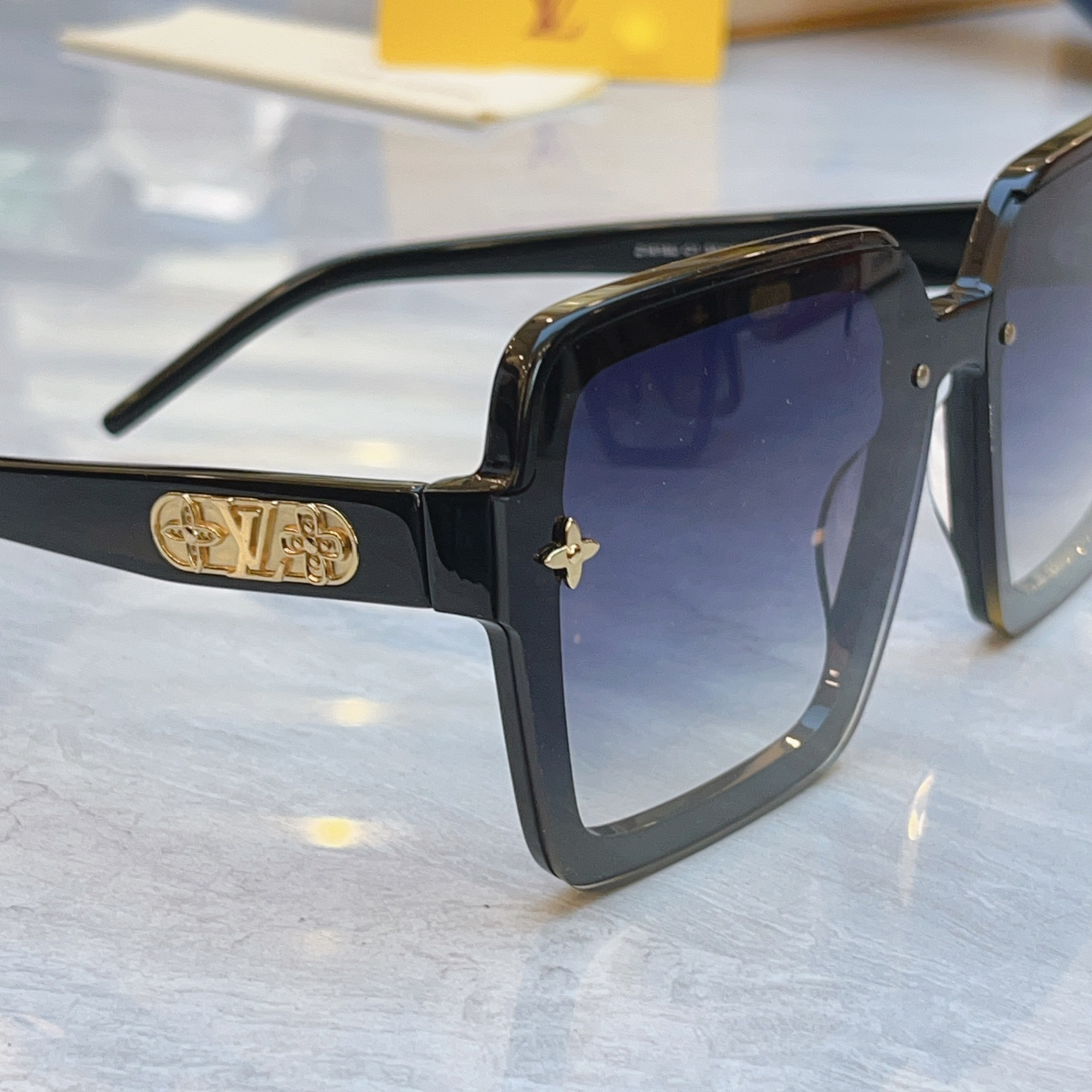 LV glasses-47