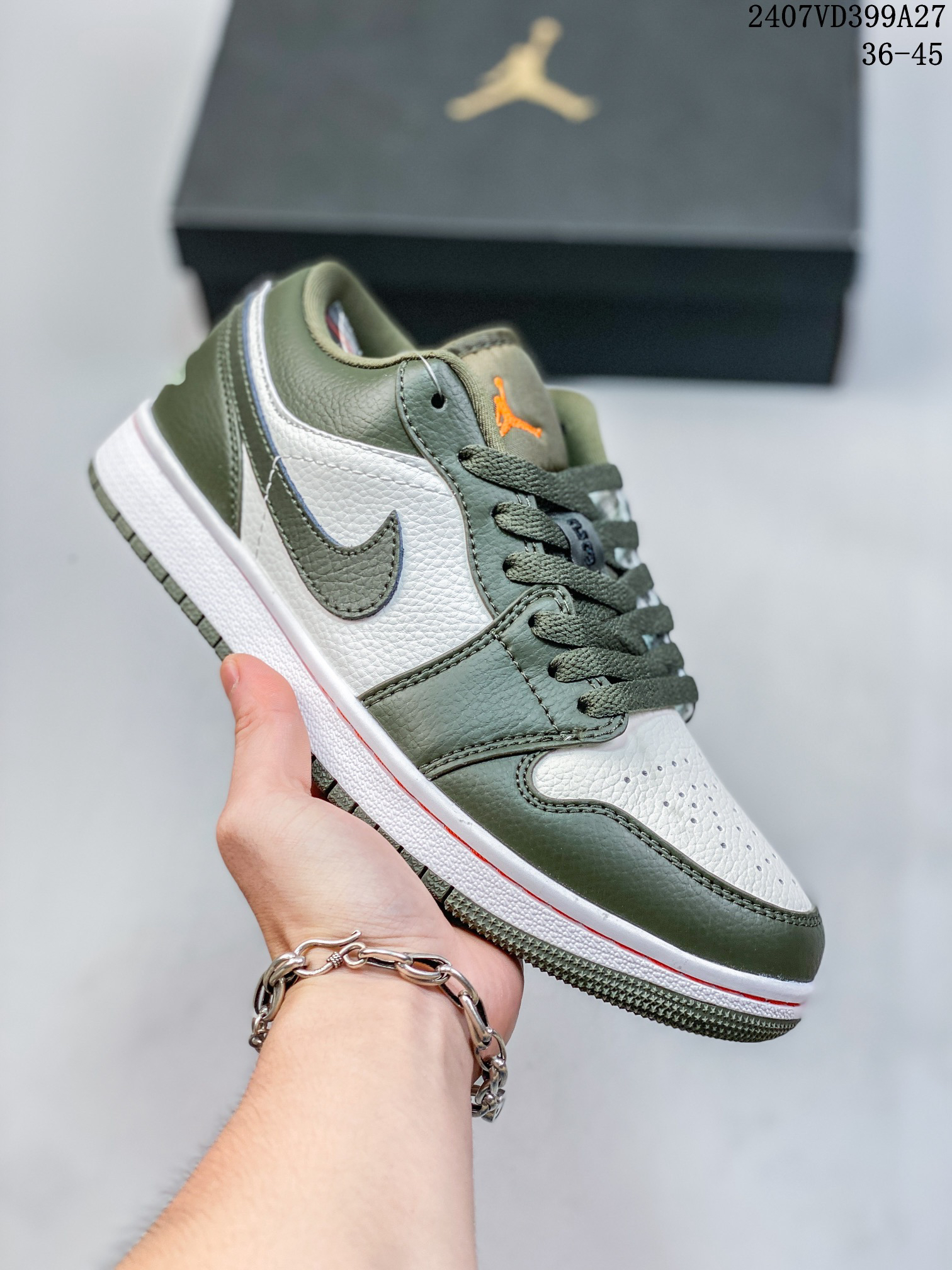 Nike Sneakers-52