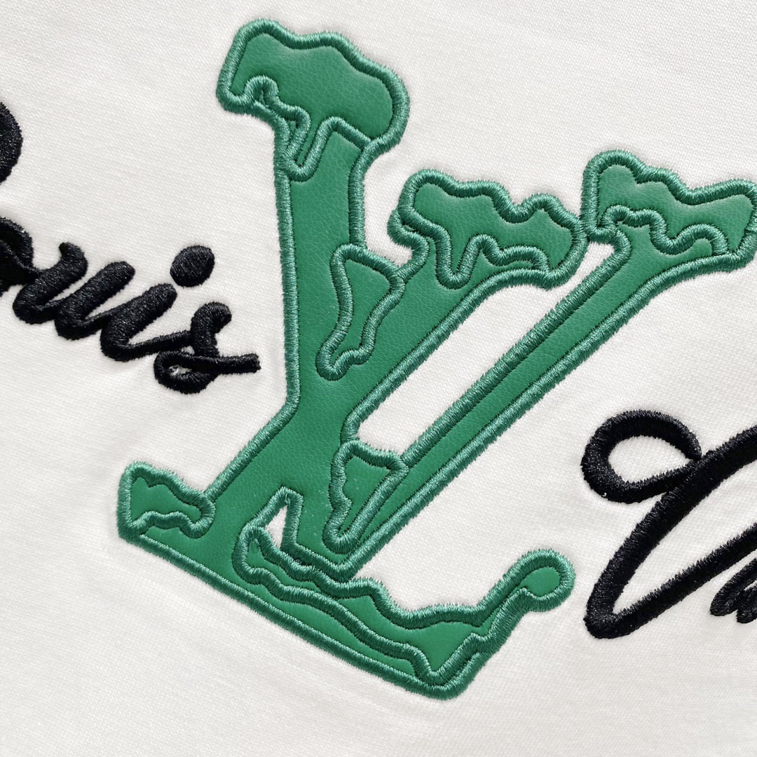 LV clothing-155