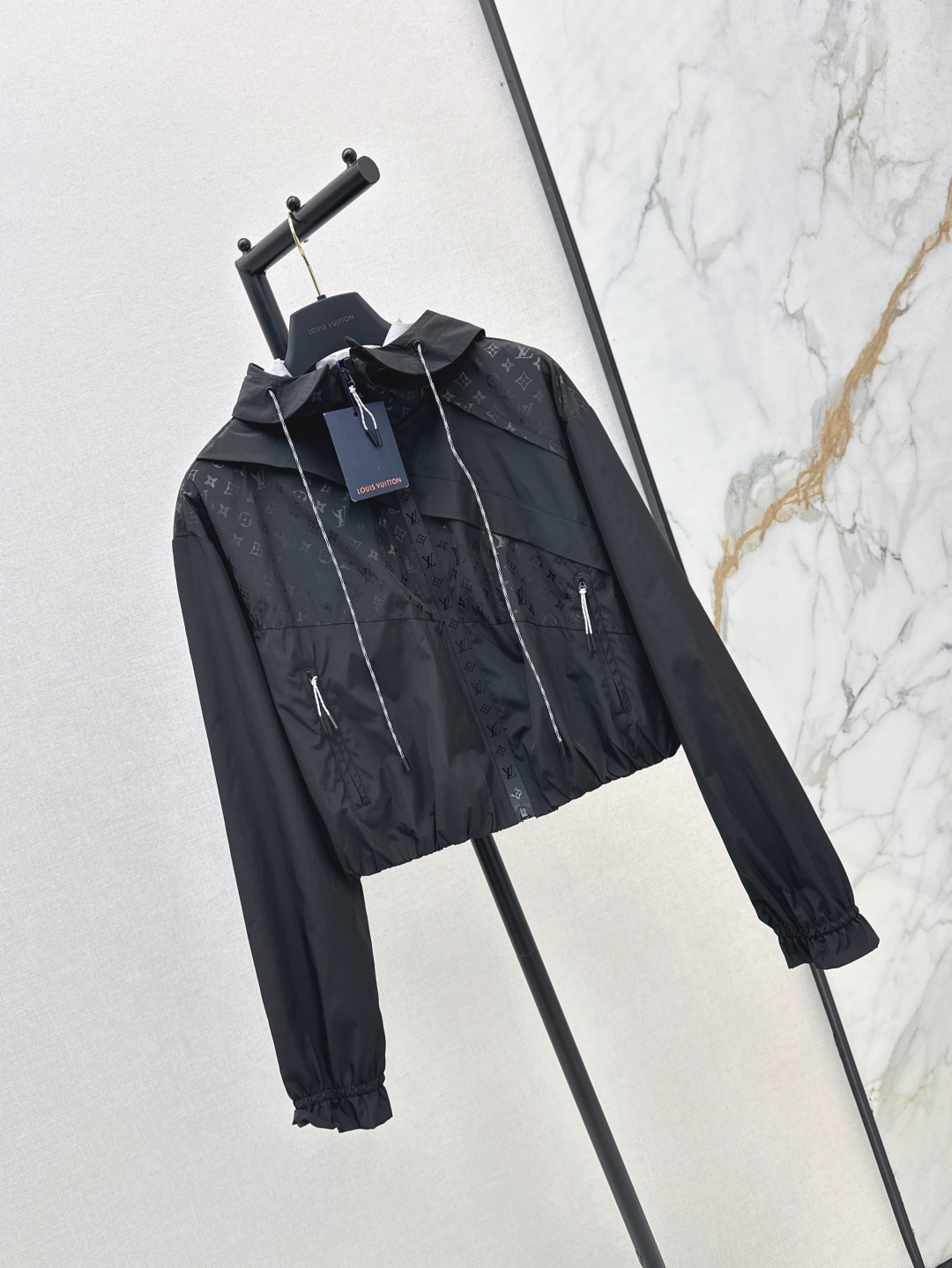 LV Clothing-322