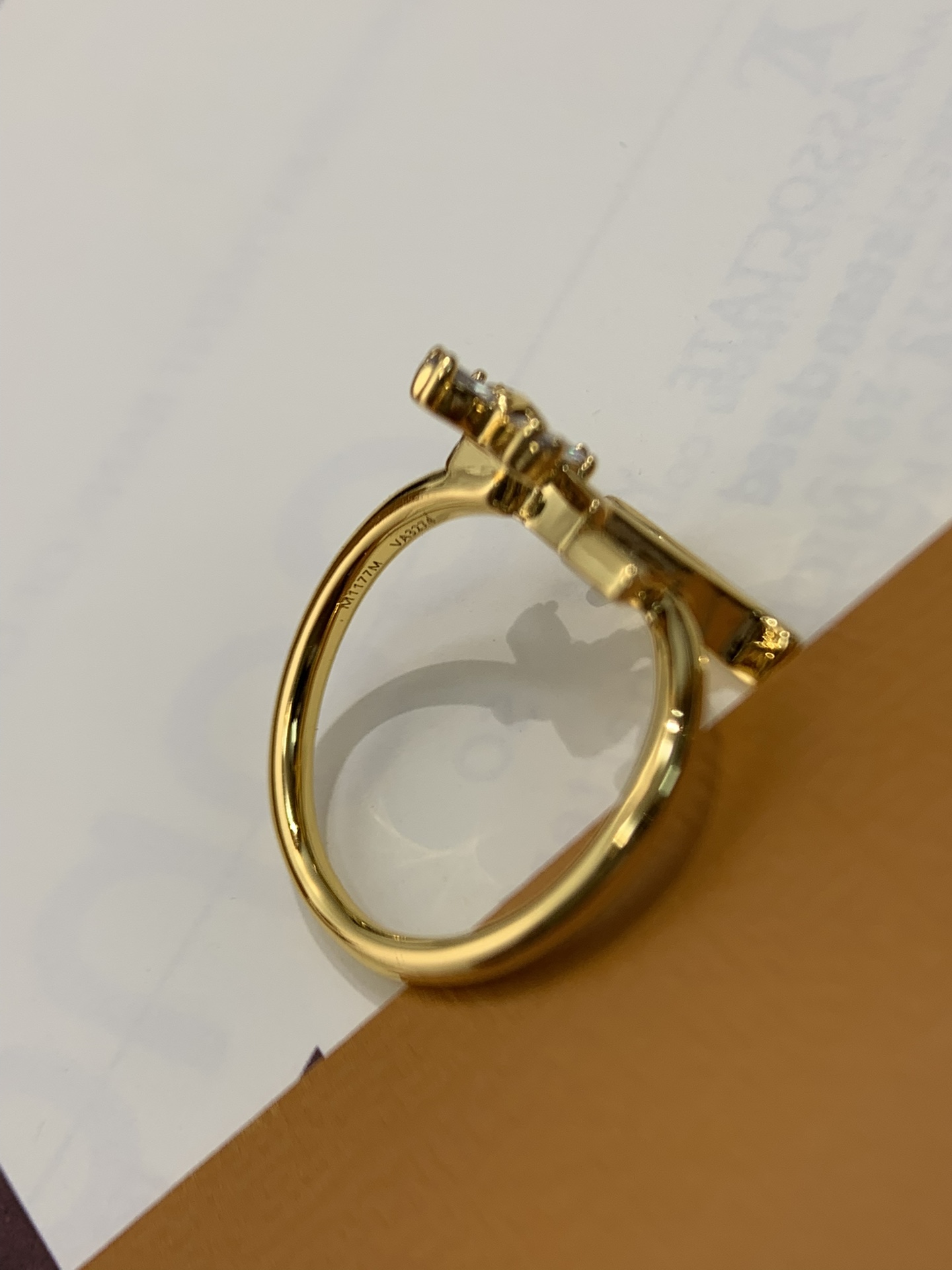 LV ring-82