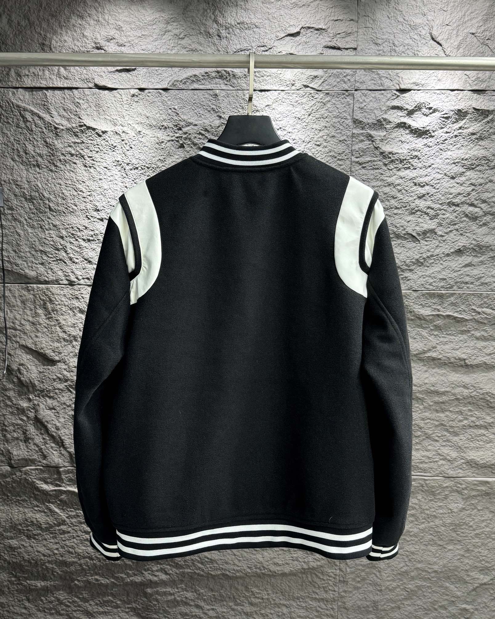 YSL clothing-150
