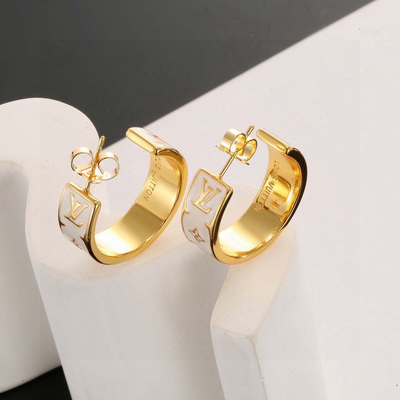 LV earrings-37