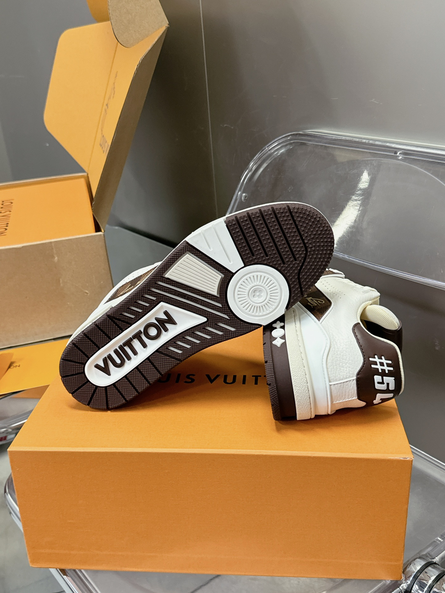 Lv Sneakers-73