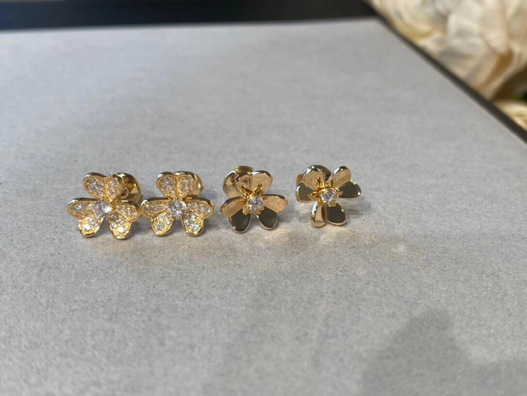 Van Cleef & Arpels earring-103