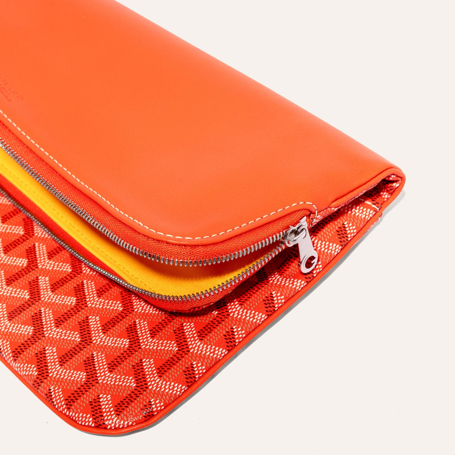 Sainte-Marie MM Clutch