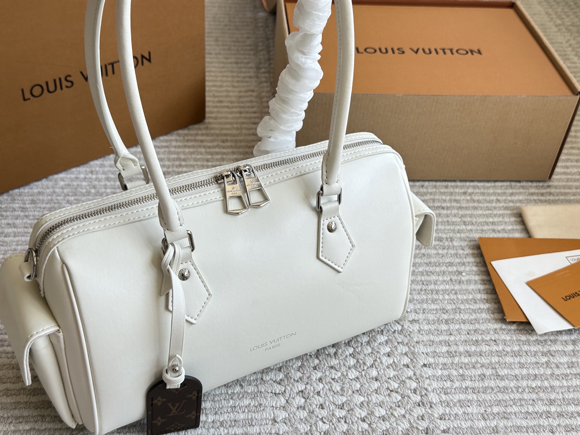 Louis Vuitton bag-17