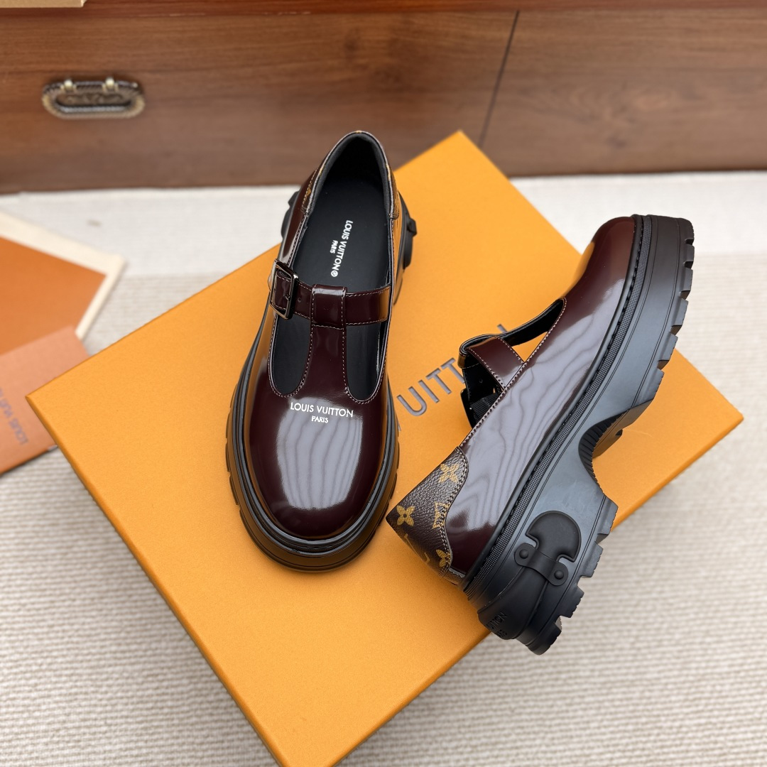 LV women's leather shoes-9