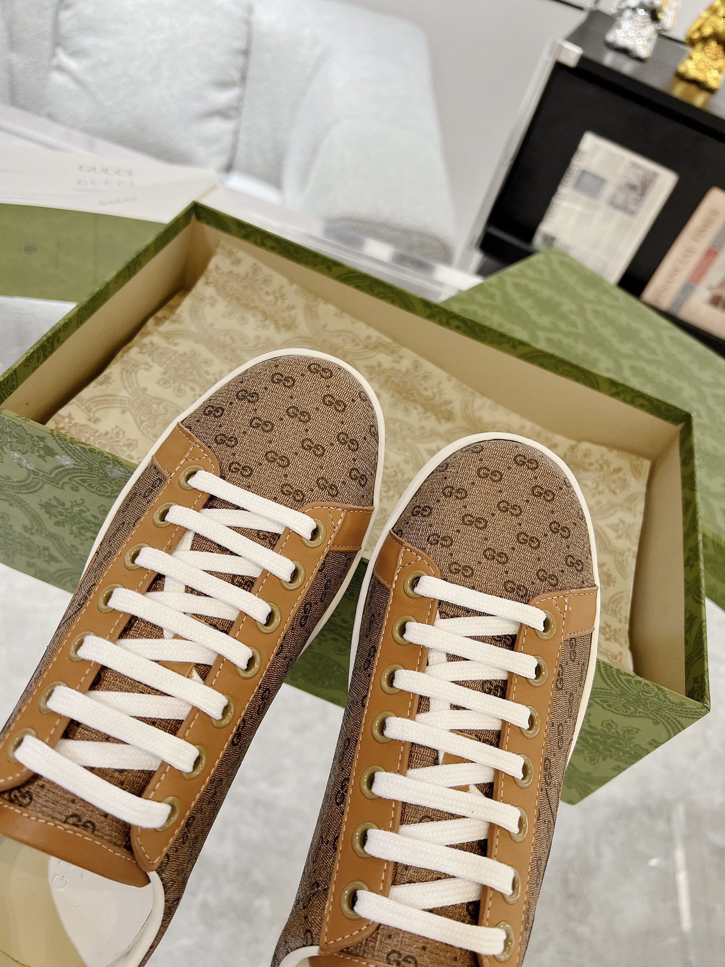 Gucci Sneakers-217