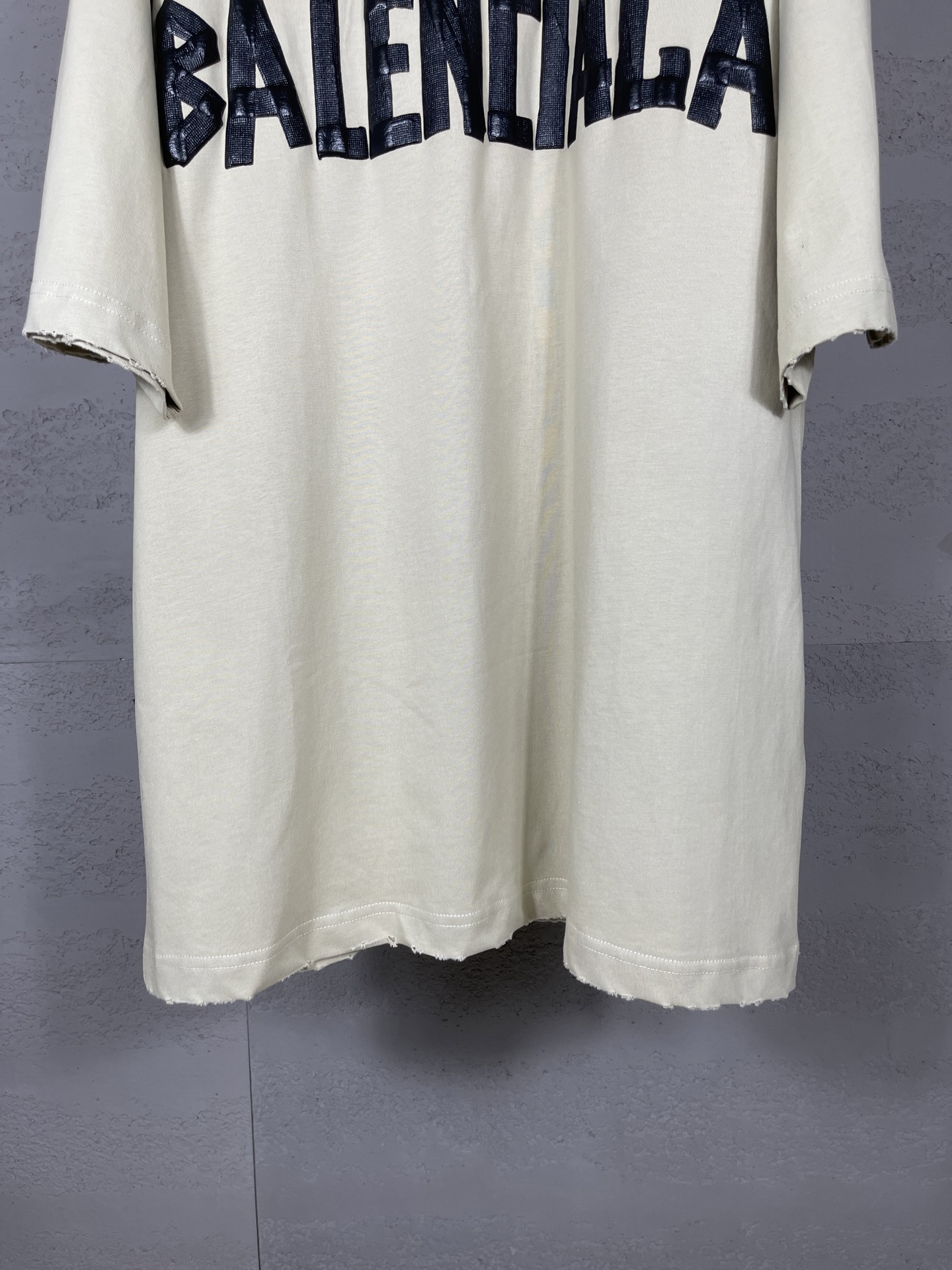 Balenciaga clothing-101