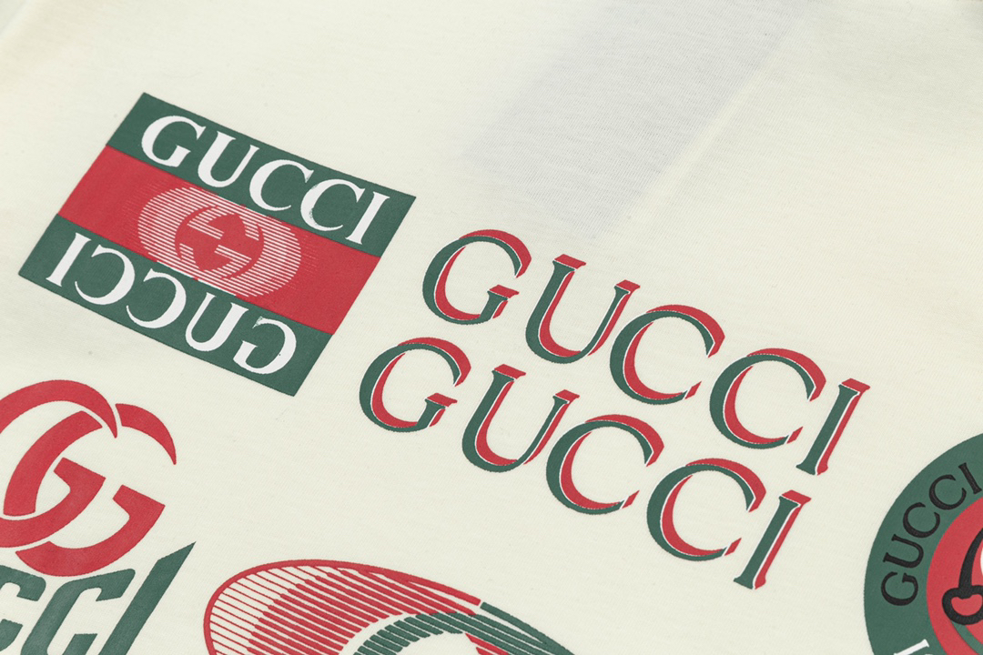 Gucci clothing-67