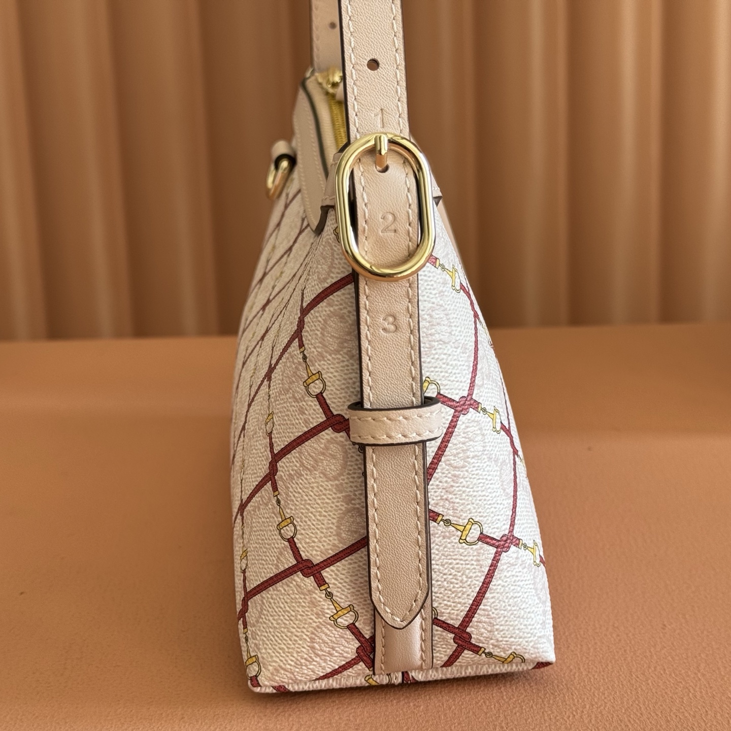 Gucci new bag-112