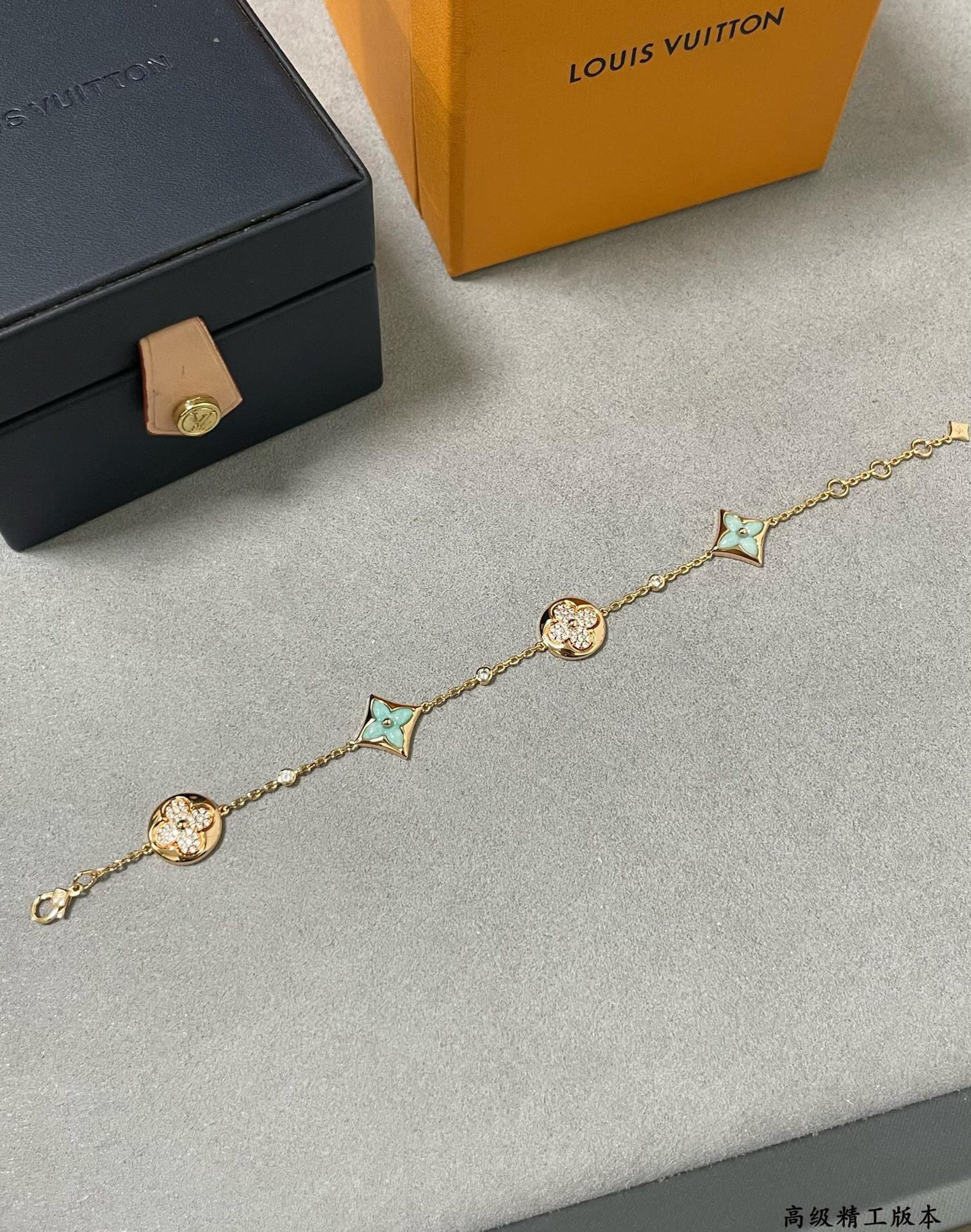 LV Bracelet-45