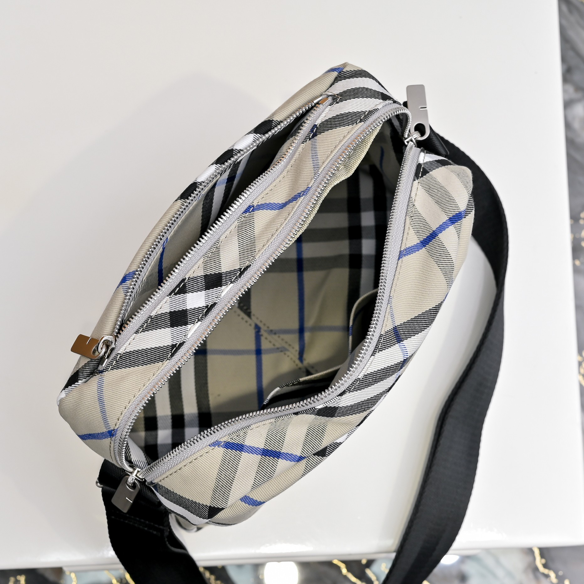 Burberry bag-6