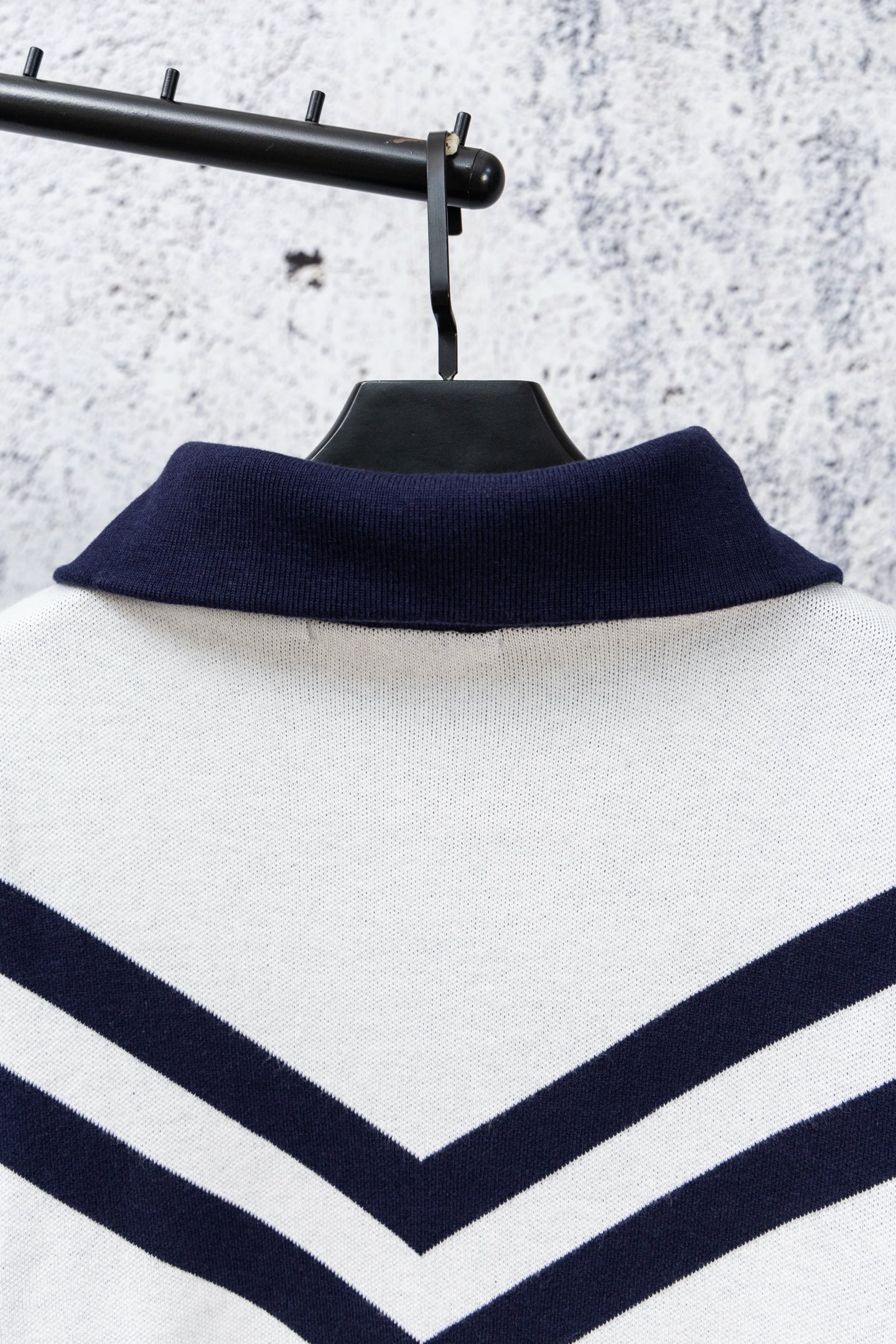 LV Clothing-284
