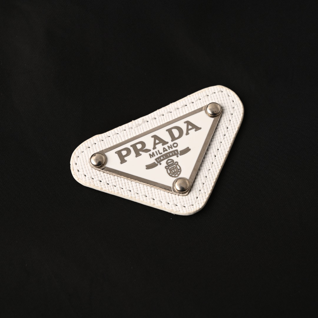 Prada Clothing-182