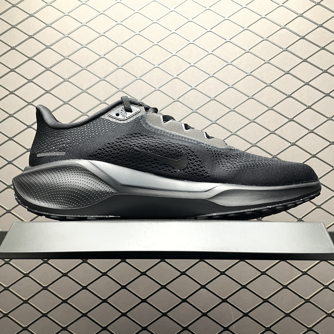 Nike Sneakers-40