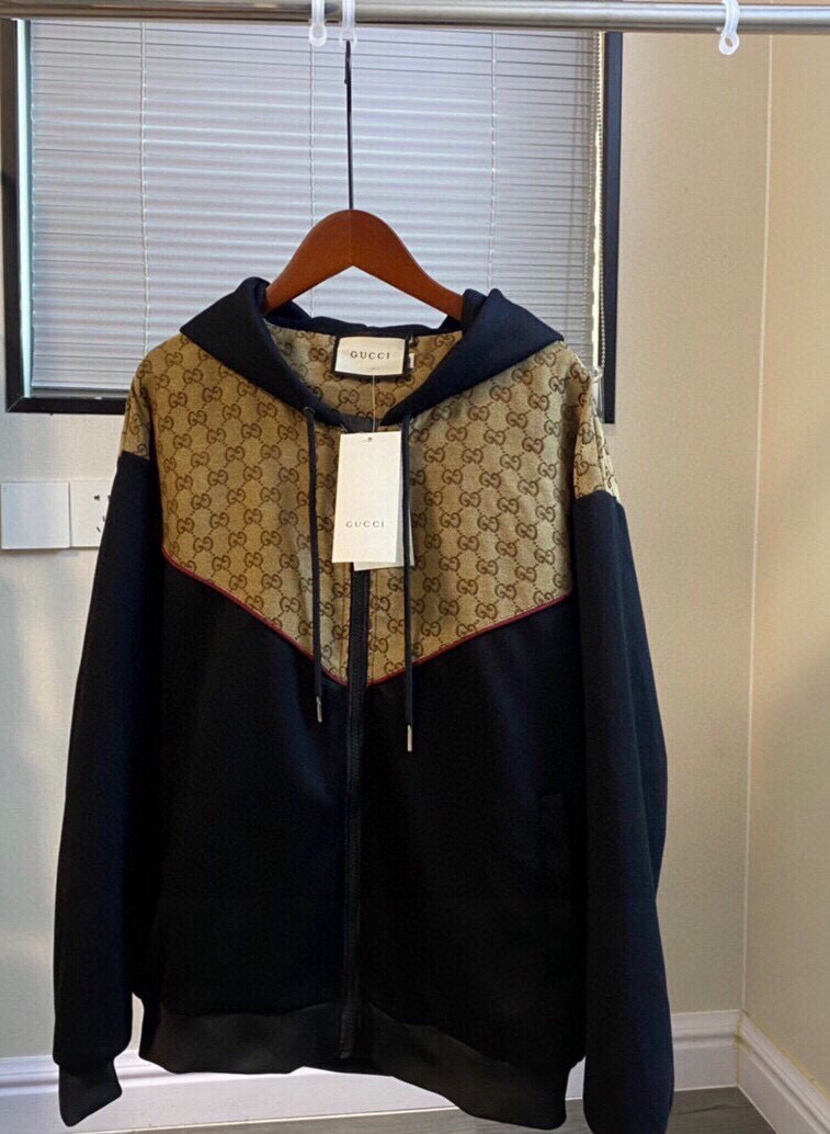 Gucci Clothing-292