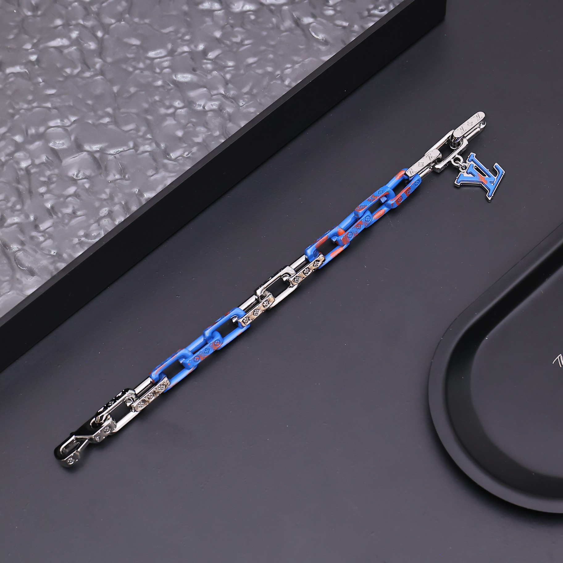 LV Bracelet-73