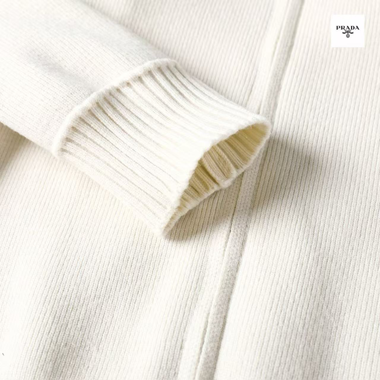 Prada Clothing-349
