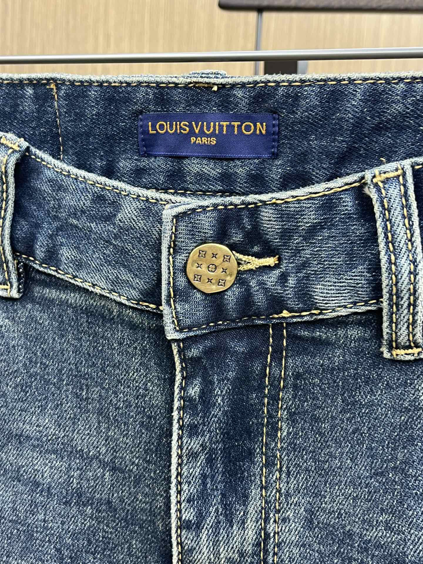 LV Clothing-18
