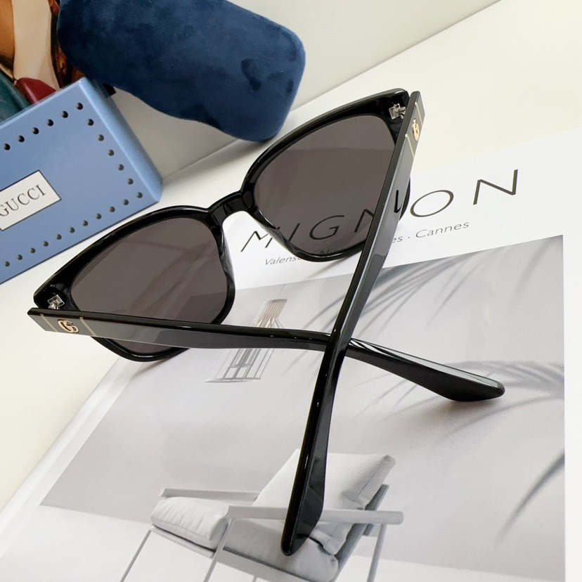 Gucci glasses-30