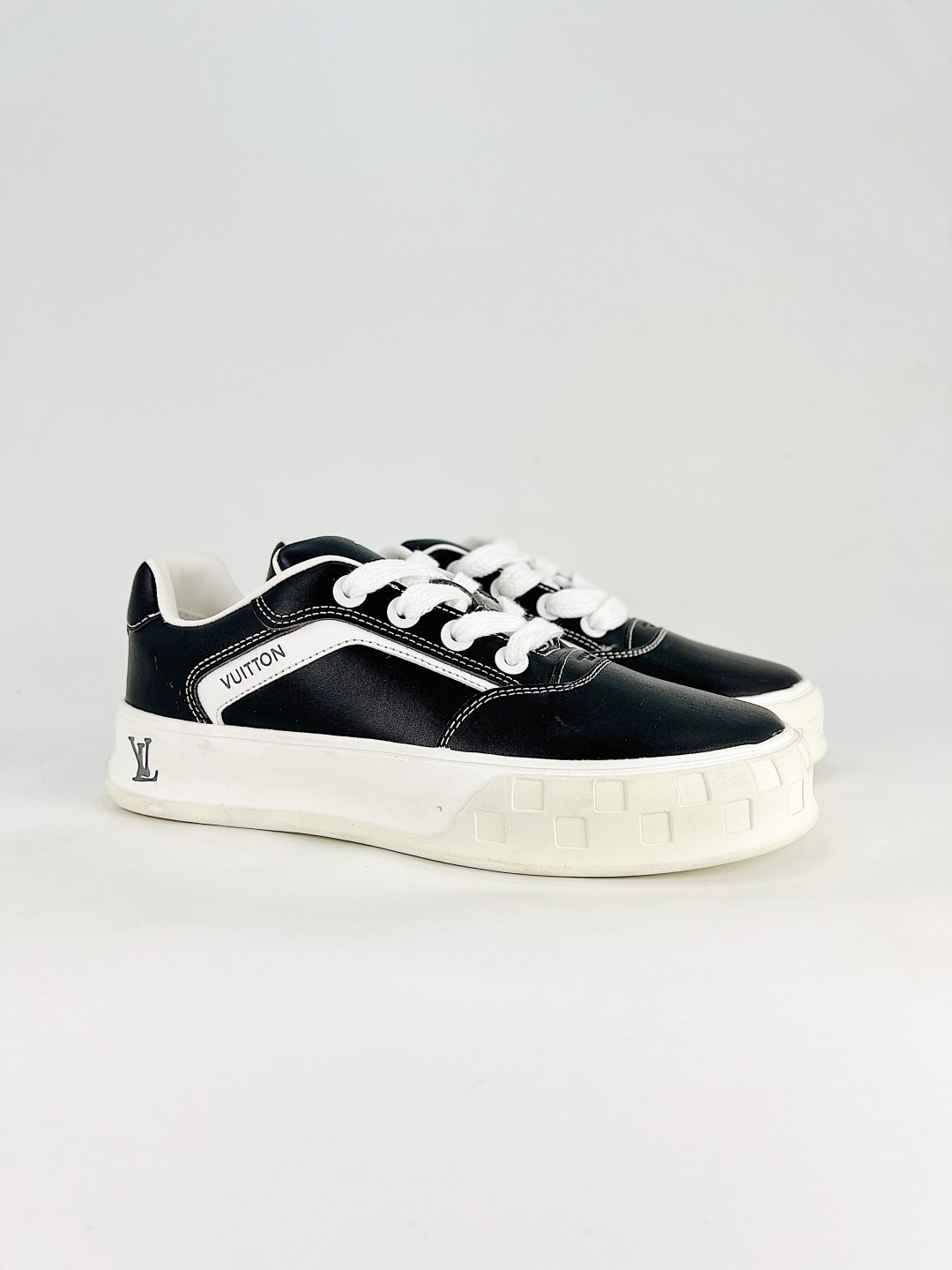 Lv Sneakers-162