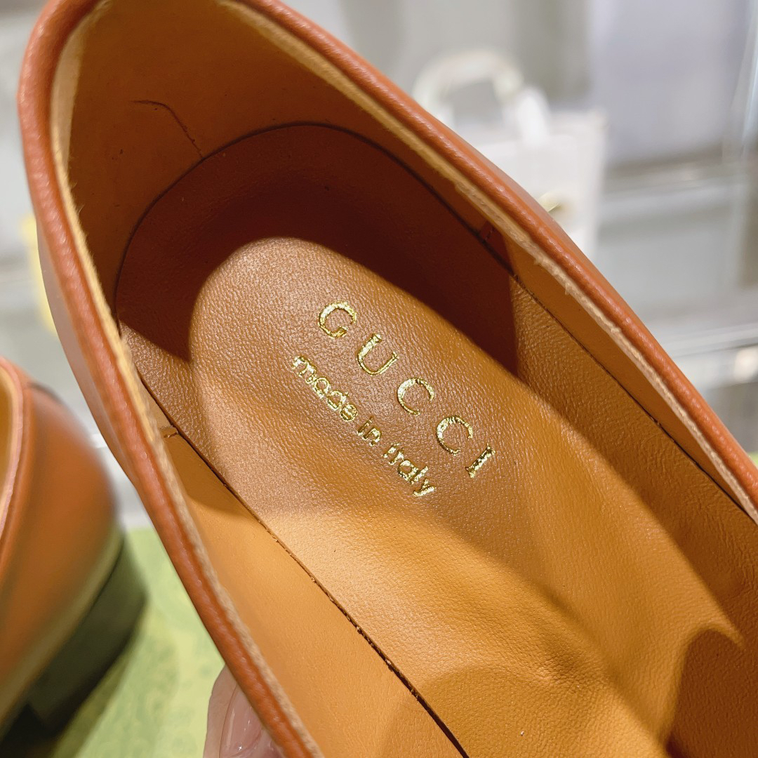 Gucci women's leather shoes-25