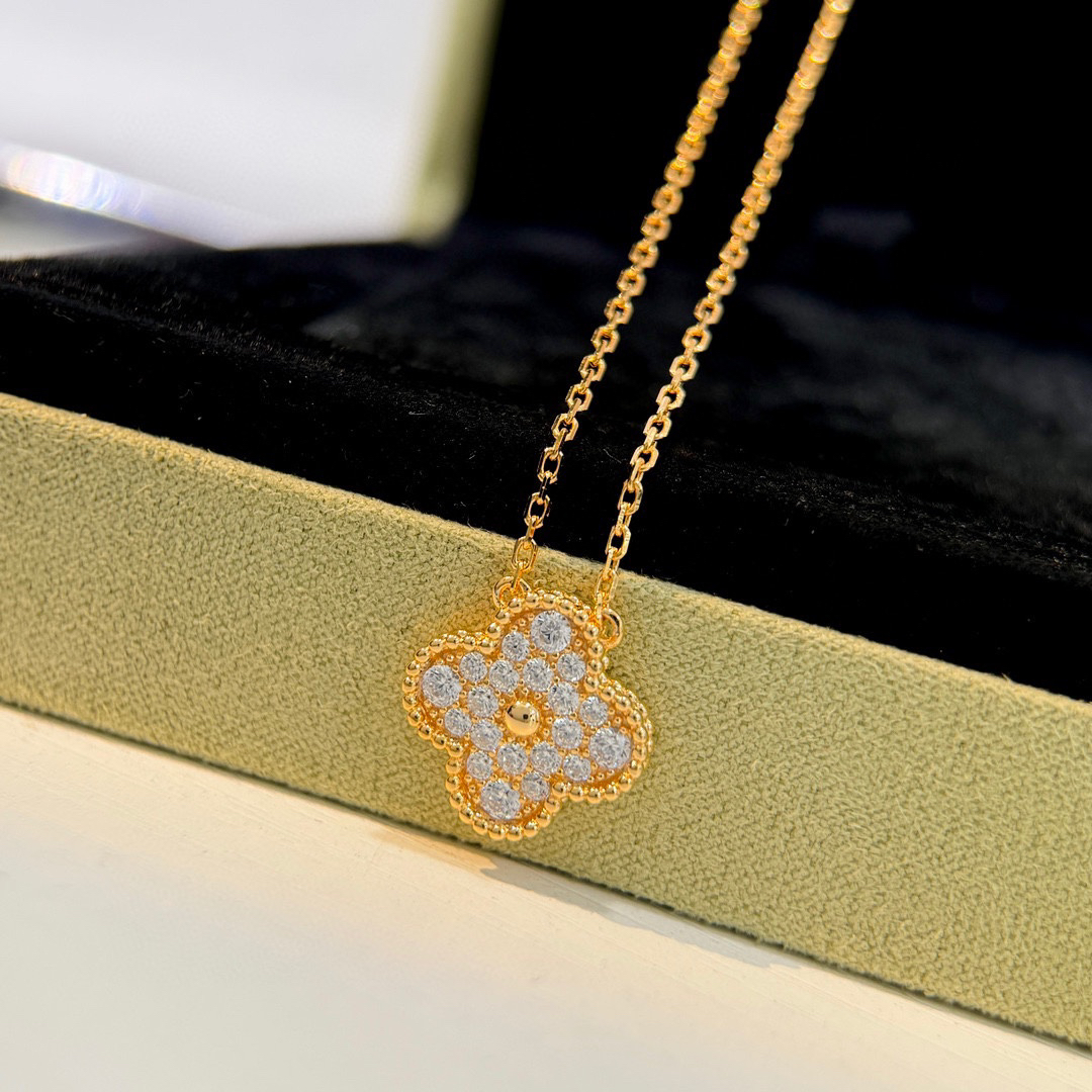 Van Cleef & Arpels necklace-138