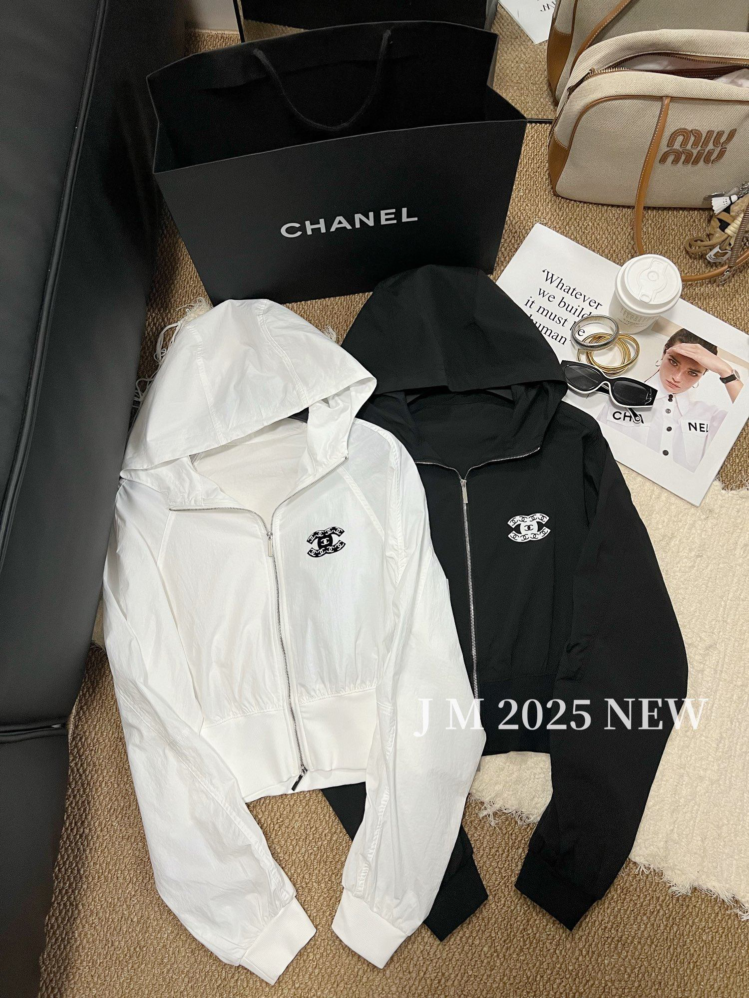 Chanel Clothing-183
