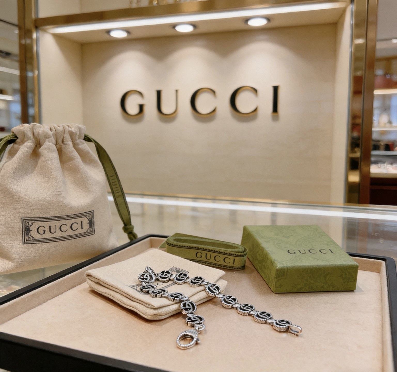 Gucci Bracelet-93