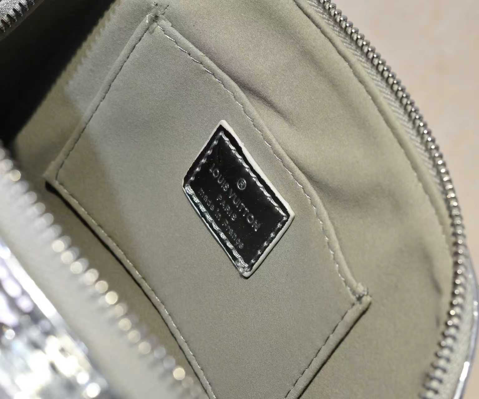 Louis Vuitton bag-133