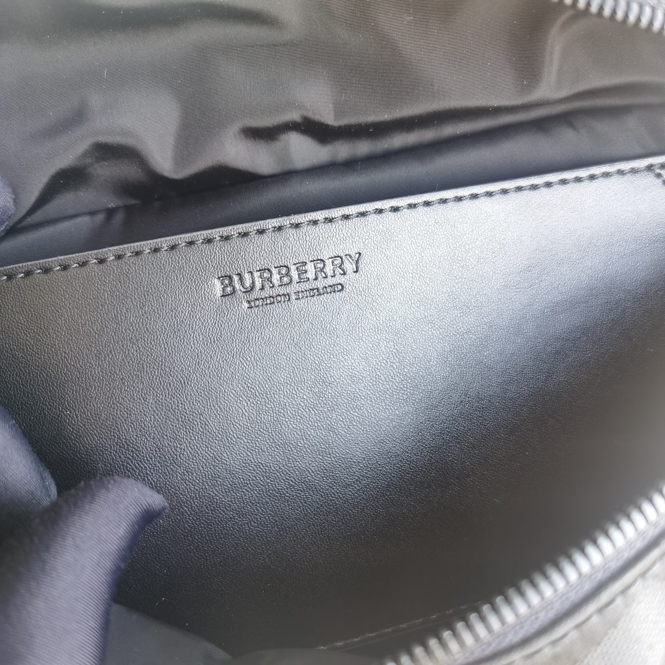Burberry bag-80