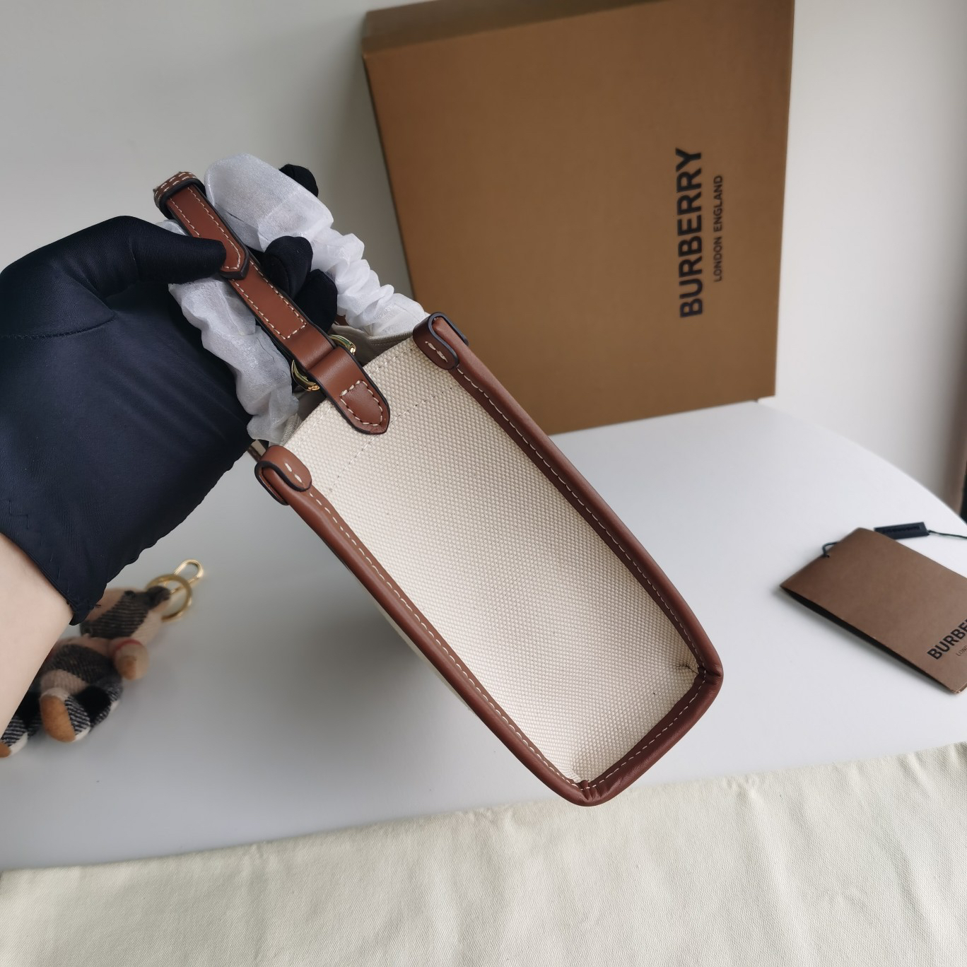 Burberry bag-50