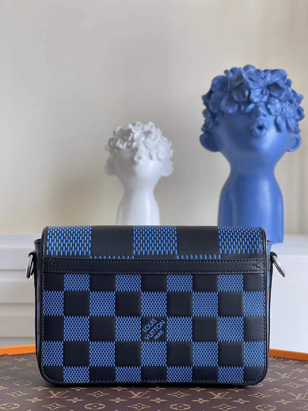 Nice Price Louis Vuittion N50037 Studio Messenger Navy Damier Infini 3D Cowhide Leather