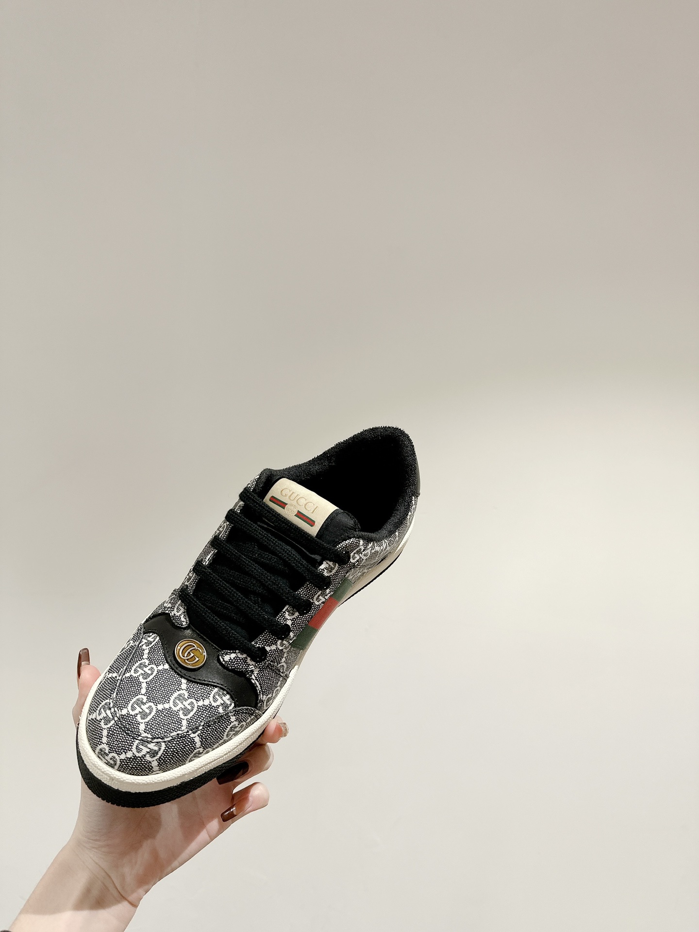Gucci Sneakers-16