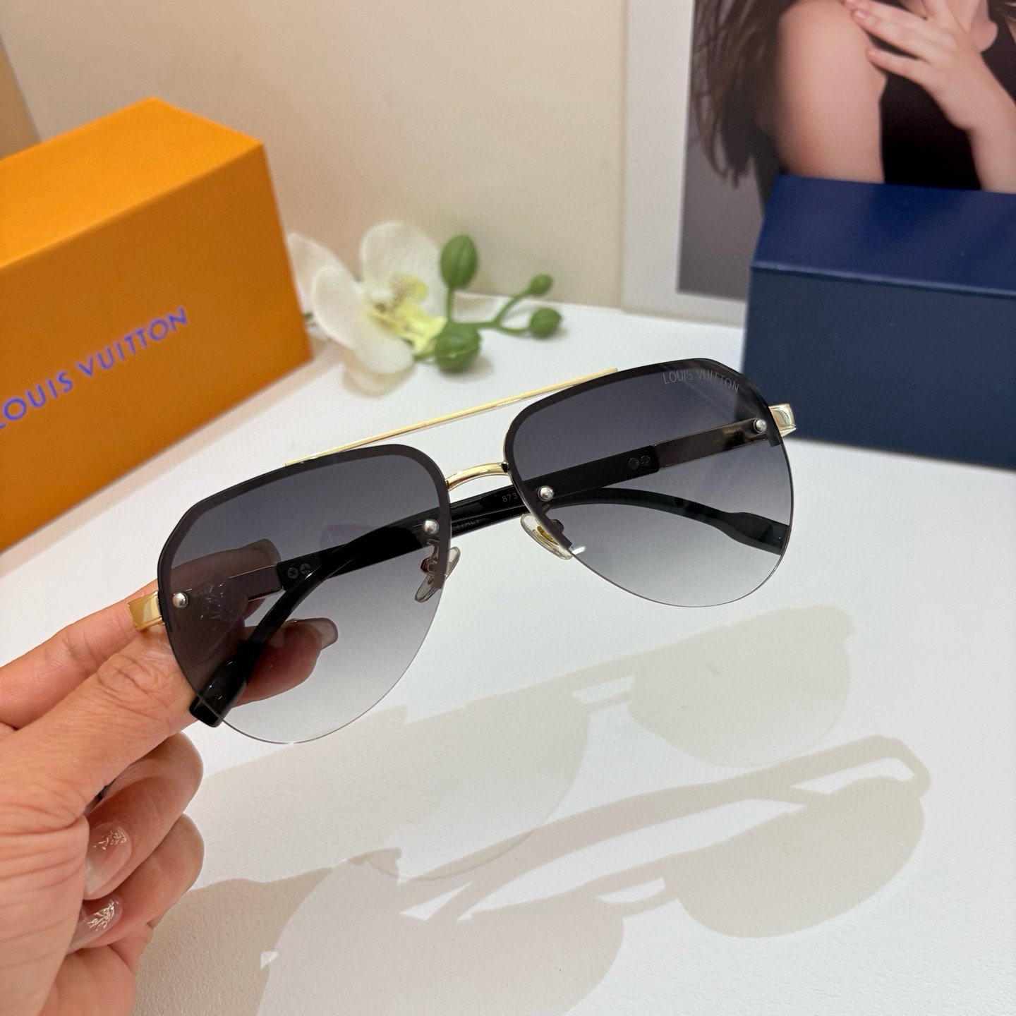 LV glasses-56