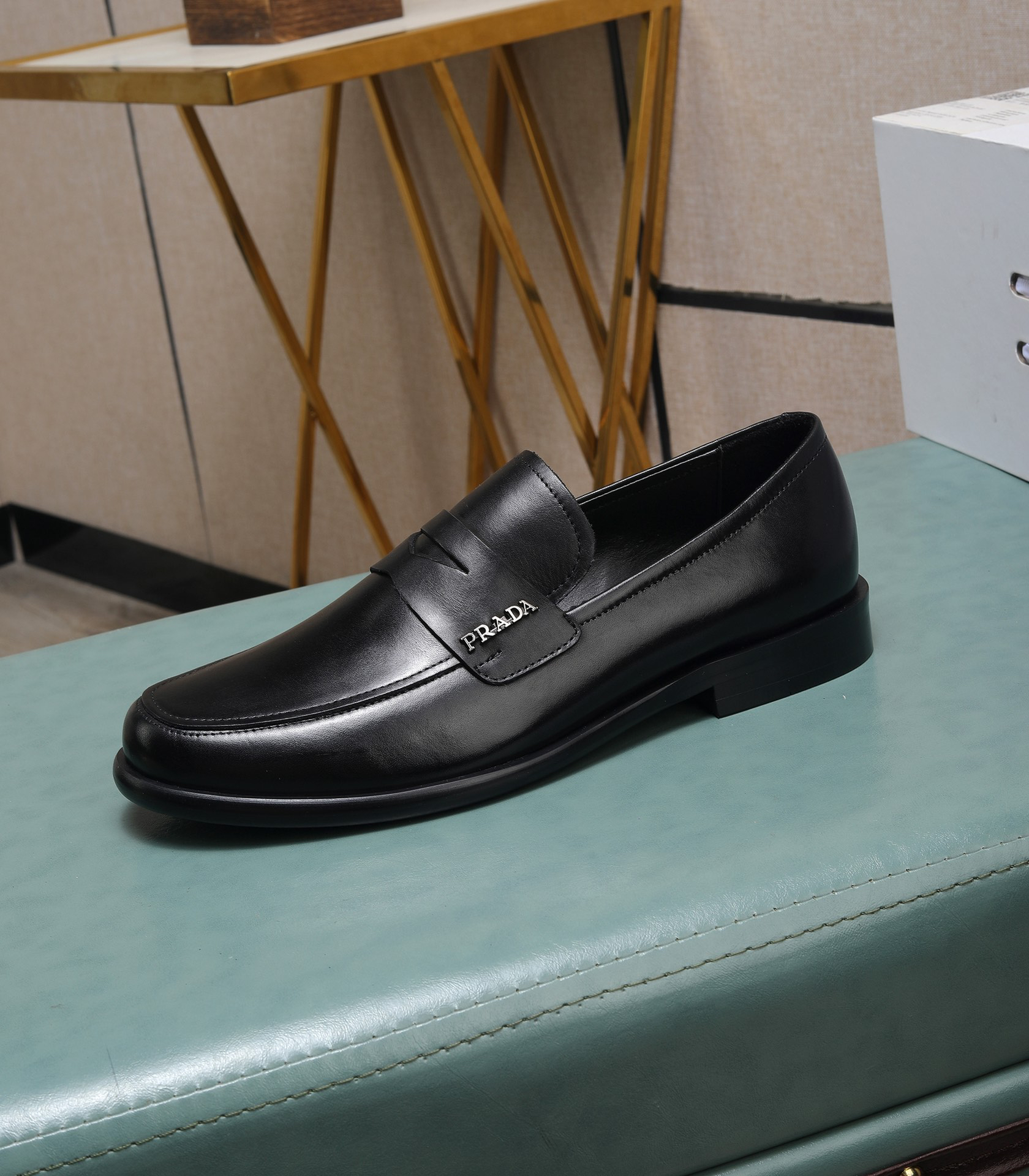 Prada men's leather shoes-27